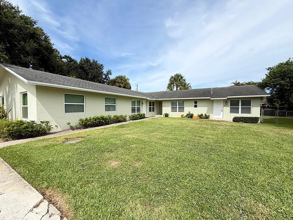 8748 Sunset Dr