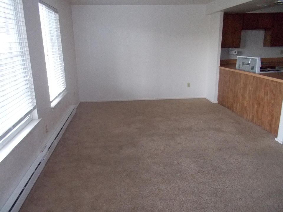 2nd image of 2730 W Maplewood Ave APT 18