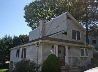 315 Teaneck Rd, Teaneck, NJ 07666