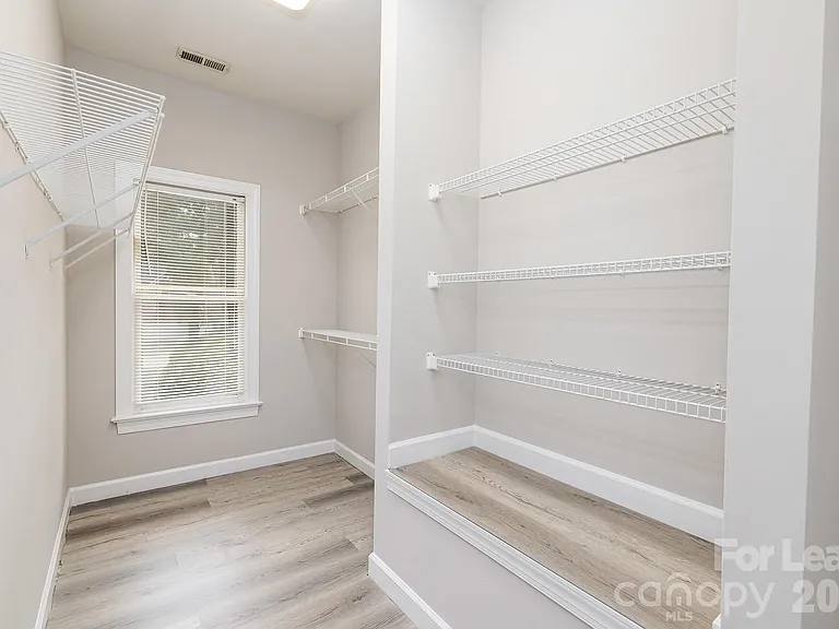 5238 Downing Creek Dr — Photo 25