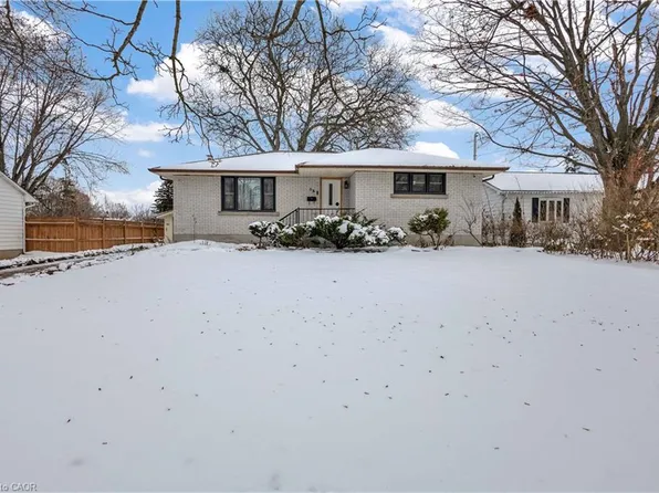 64 Evelyn St, Brantford, ON N3R 3H1