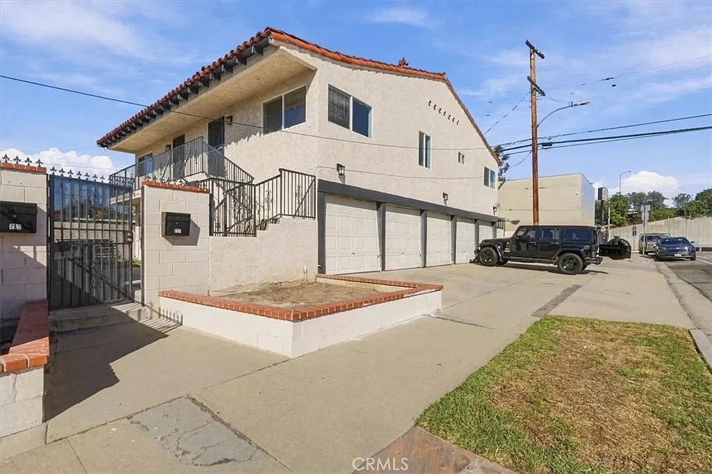 1 bed, 790 sqft, $2,050 — Photo 4