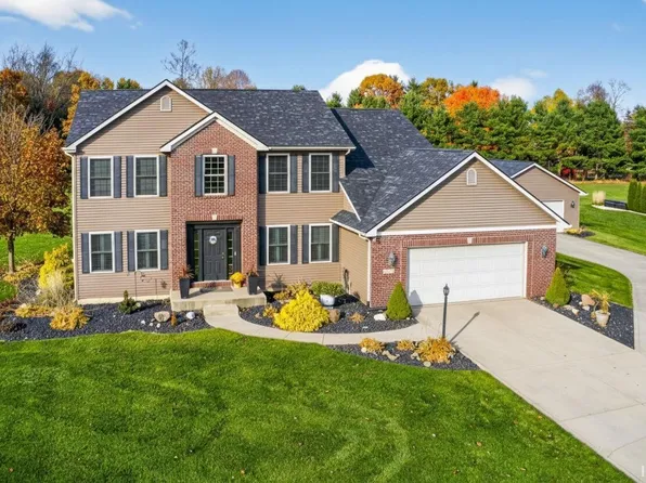 30051 Quail Pointe Dr, Granger, IN 46530