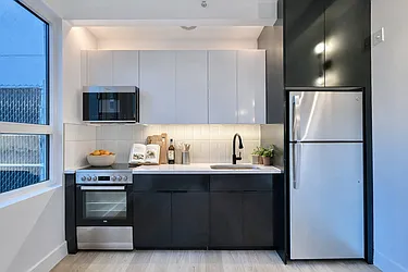 1042 President Street