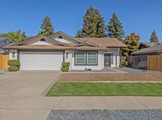 1218 S Parkwood Street, Visalia, CA 93277