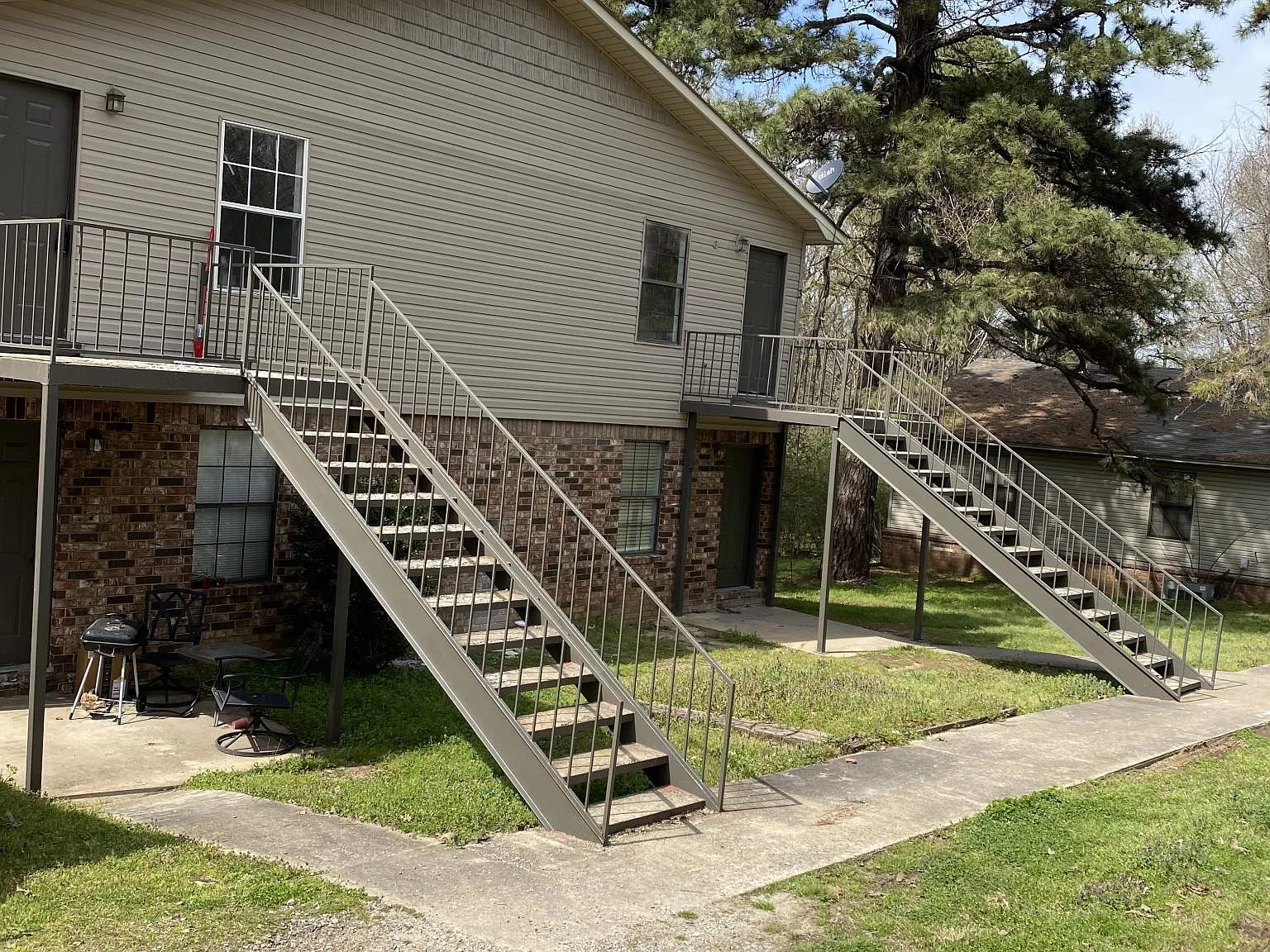 2 bed, 925 sqft, $836 — Photo 3