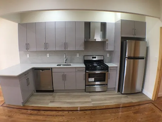 Rented by Bond New York | media 20