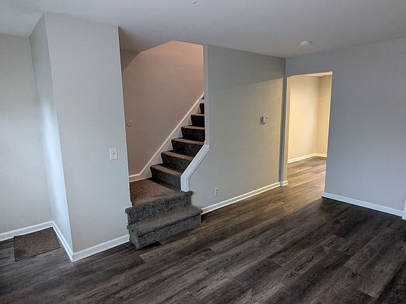 5th image of 1404 20th St NE #1408