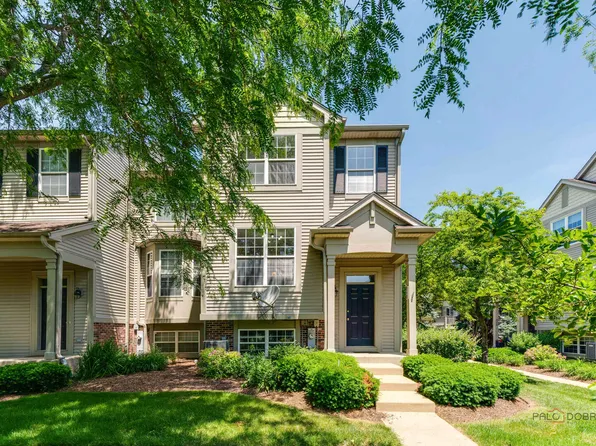 1061 Chadwick Dr, Grayslake, IL 60030