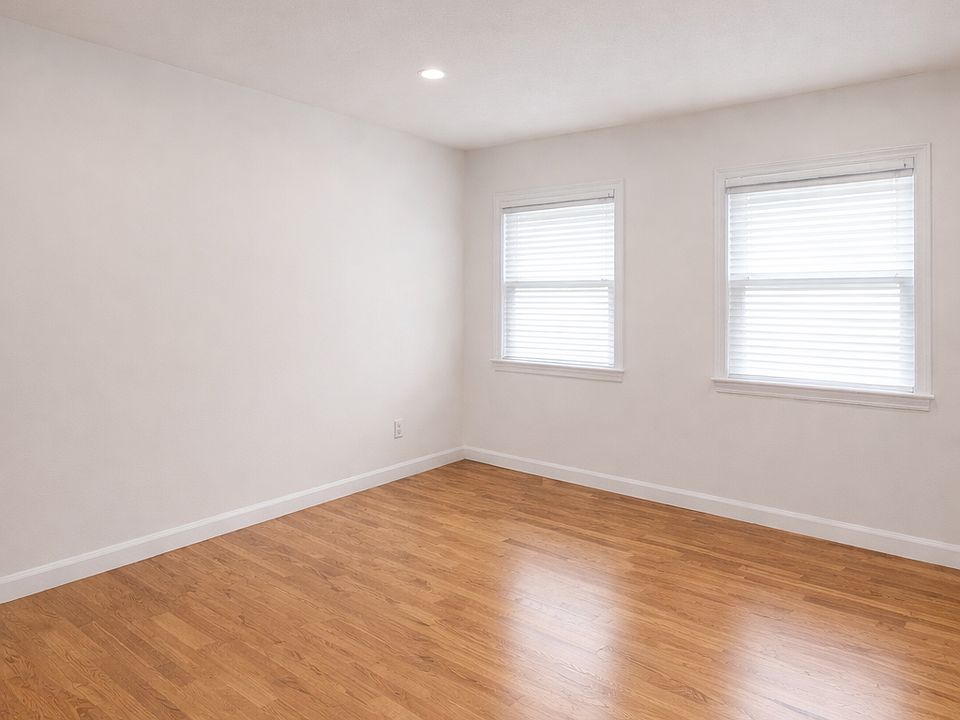 2nd image of 95 Princeton St #1