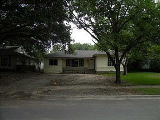5th image of 2515 Winthrop Dr