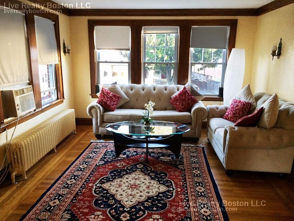 2nd image of 51 Blenford Rd