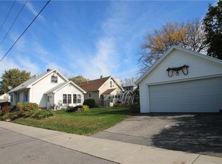 145 Strathmore Dr, Rochester, NY 14616