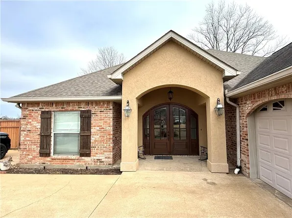 220 Grand Lakes Blvd, Alexandria, LA 71303