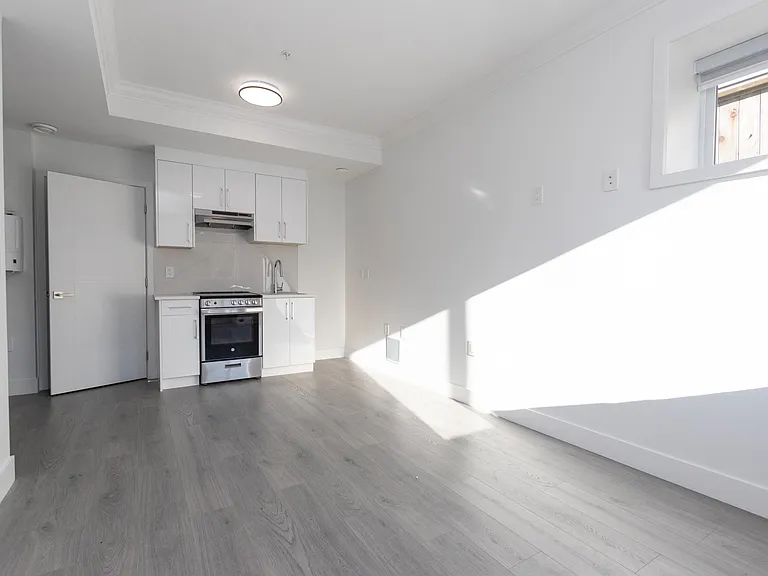 2122 E 32nd Ave #102 — Photo 10