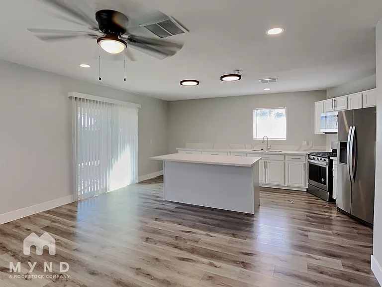 5494 Northridge Ln — Photo 5