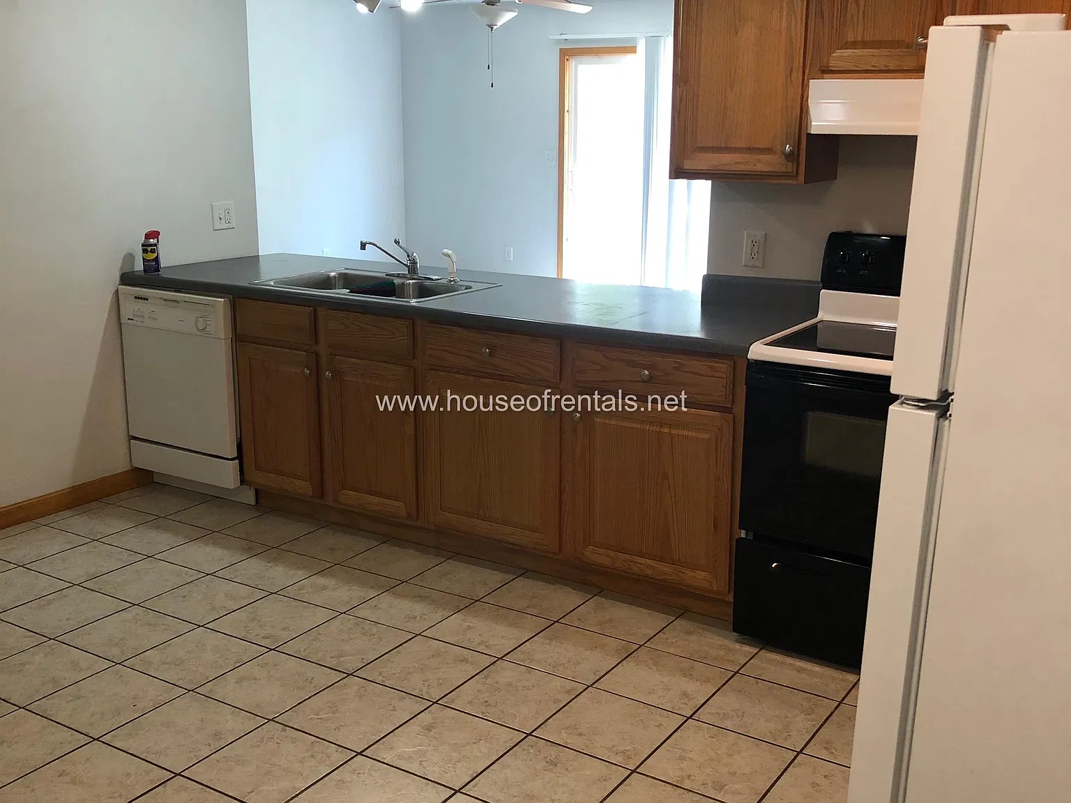 812 Crain Street - A — Photo 4