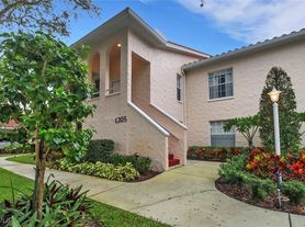 100 Siena Way, Naples, FL