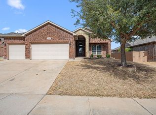 10424 Merced Lake Rd, Fort Worth, TX 76177