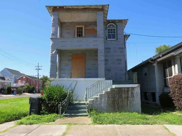 2706 Robert St #8, New Orleans, LA 70115