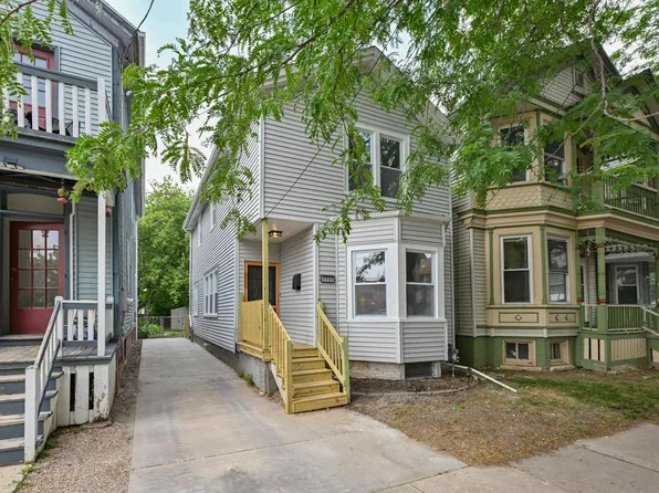 1711 N Astor STREET, Milwaukee, WI 53202