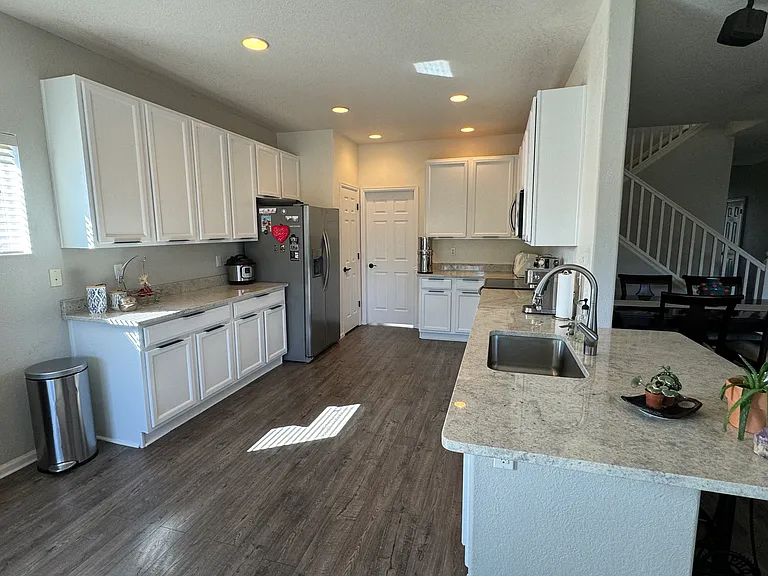 206 Cherry St — Photo 5