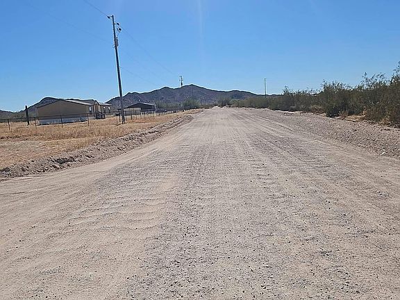 4th image of 56765 W Papago Rd