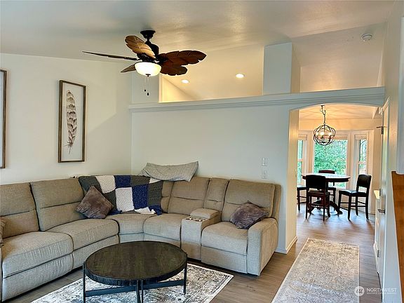 5th image of 5506 NE 75th Avenue