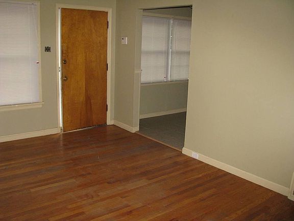 3rd image of 706 Reasor Pl