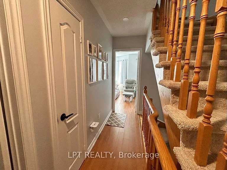 125 Hall St #6 — Photo 16