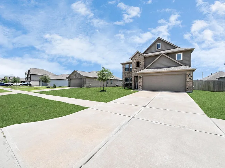 2643 Ridgeback Dr — Photo 4