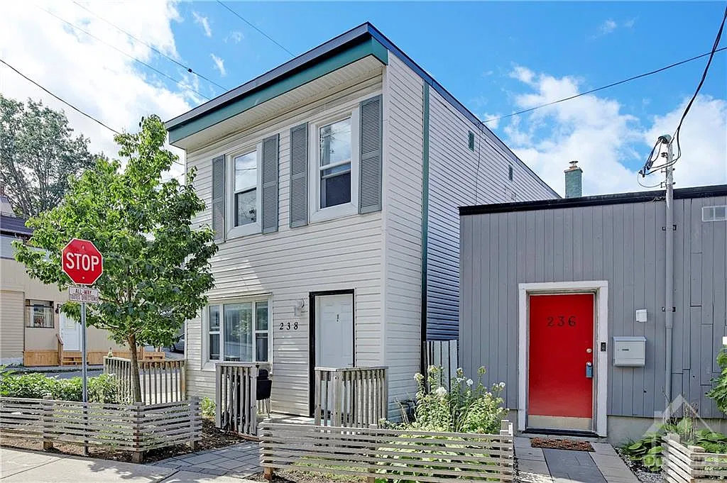 238 Marier Avenue - Unit 4 - Move-in Ready - $500 Off On October Rent — Photo 2