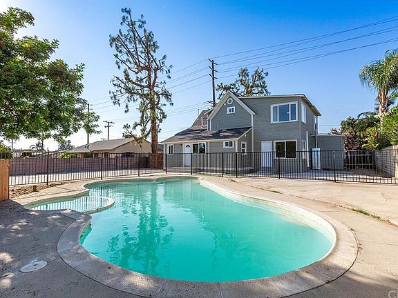 3rd image of 436 E Covina Blvd