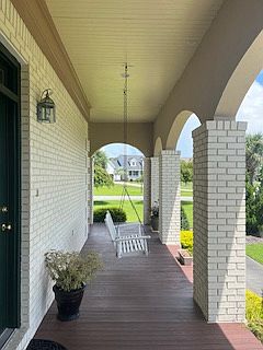 Side porch
