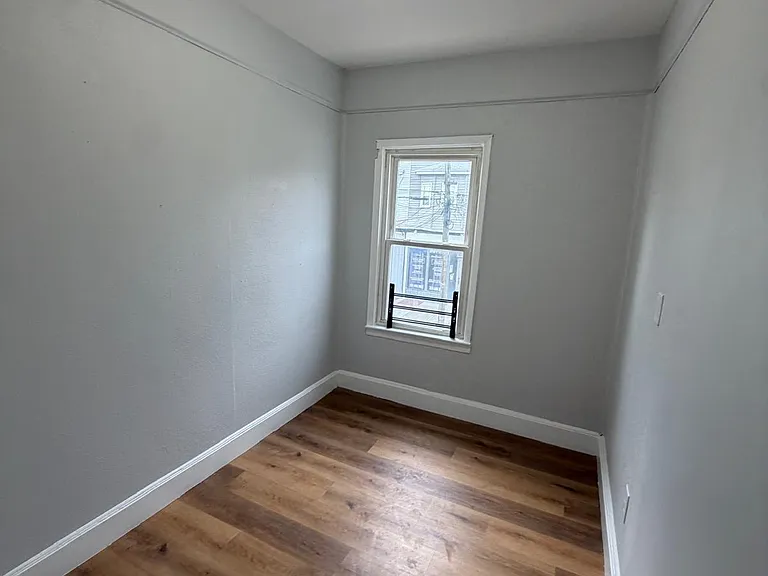 462 Elm St #3 — Photo 4