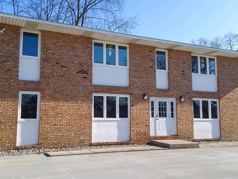 4555 N Woodbridge Rd — Photo 4