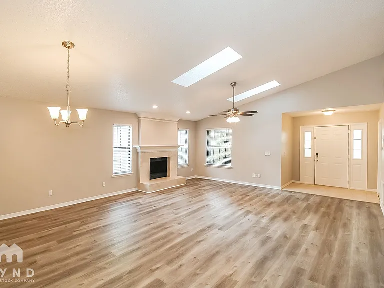 5464 Spring Brook Rd — Photo 6