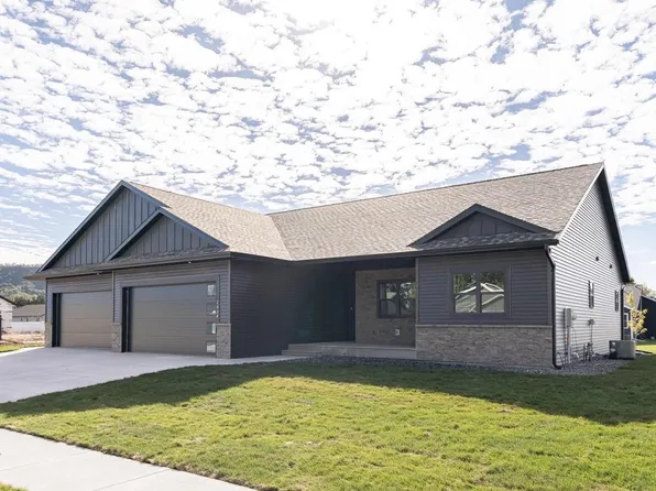 1934 London STREET, Holmen, WI 54636