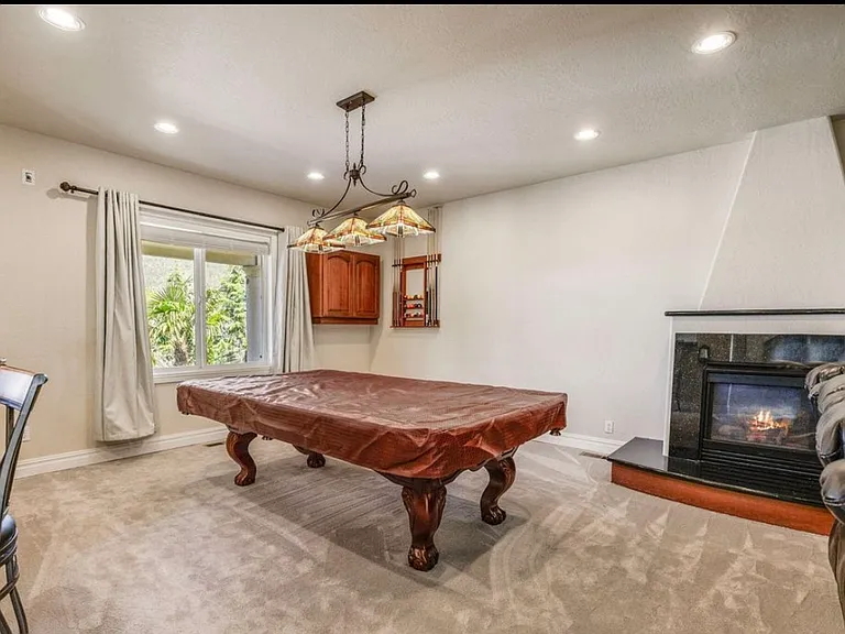 107 Monterey Dr — Photo 15