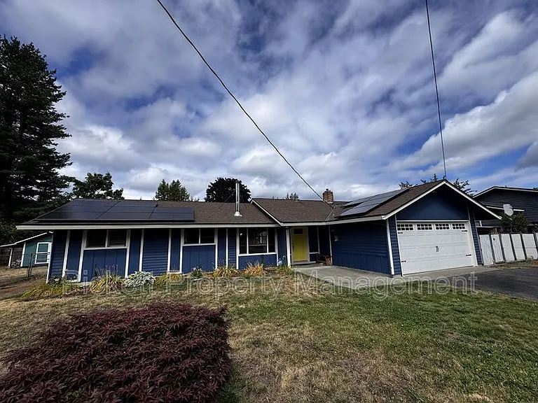 2270 Madrona Dr SE — Photo 1