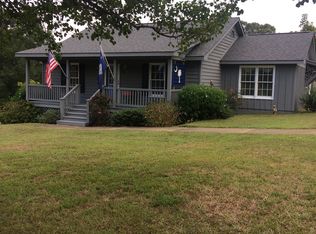 306 Browning Rd, Central, SC 29630