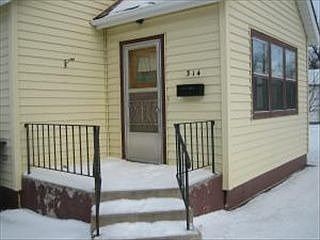 1st image of 314 1st Ave NE