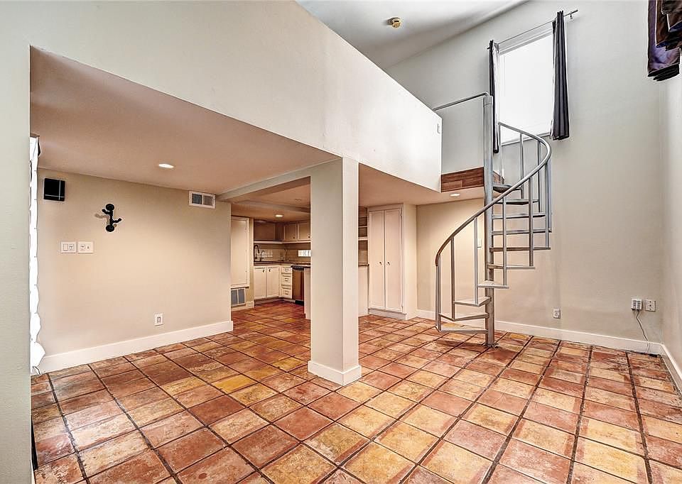 1st image of 1529 Marshall St #B