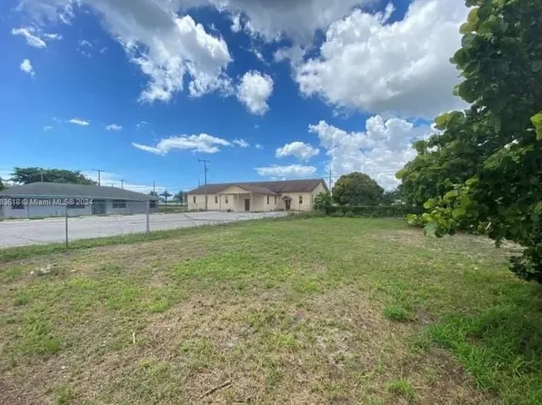 9 W Way, West Palm Beach, FL 33404