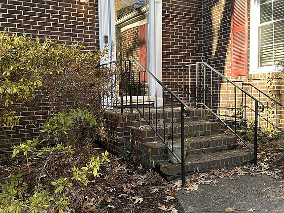 2nd image of 1111 Collington Dr