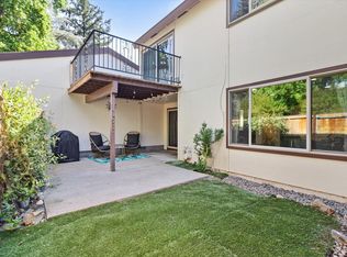 320 Eastwood Dr, Medford, OR
