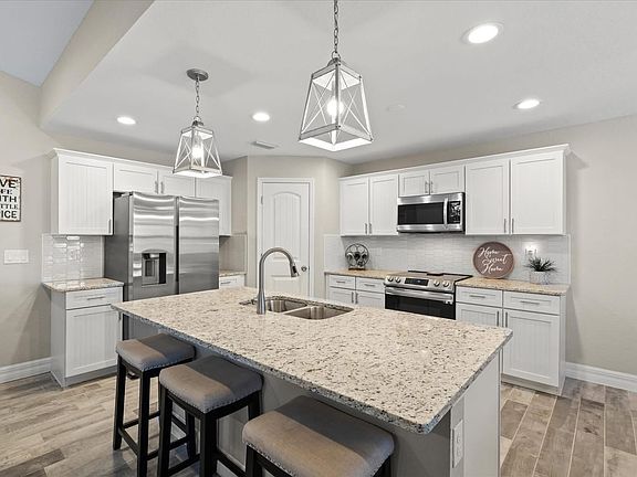 3rd image of 14098 Baracoa Ln