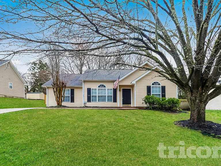 3722 Hunters Run Ln — Photo 1
