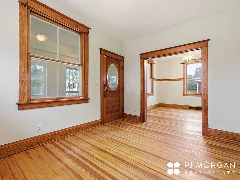 2222 S 6th St — Photo 5