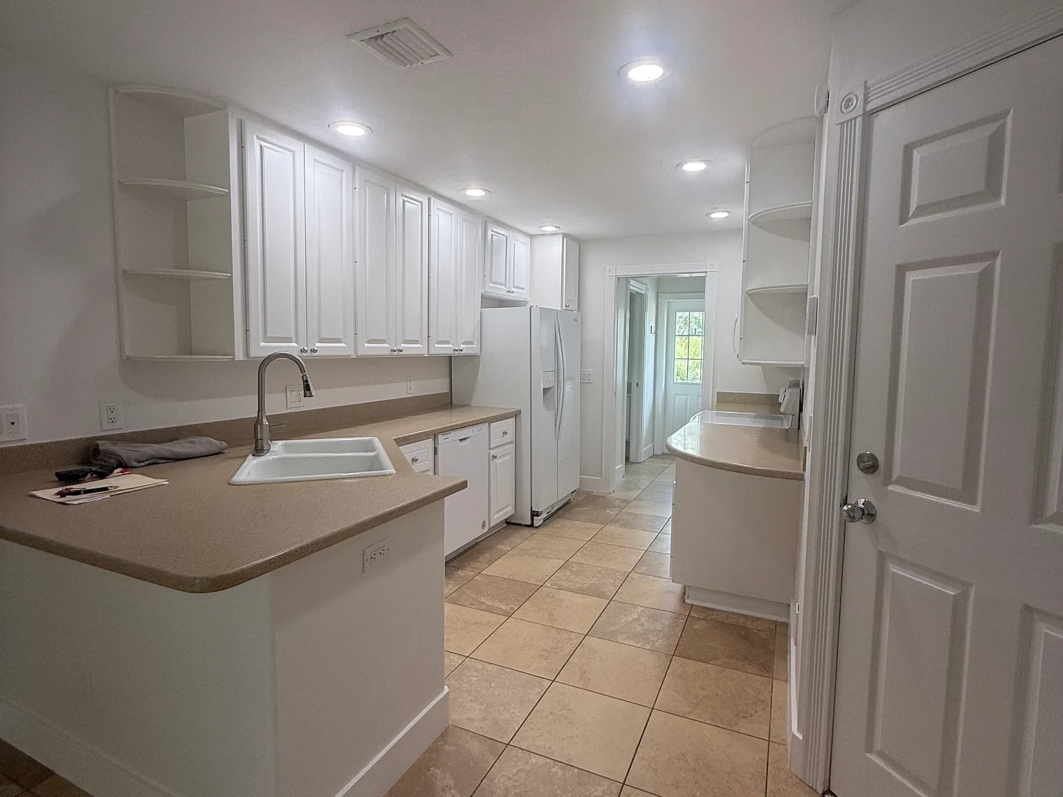 3 bed, 1652 sqft, $2,175 — Photo 4